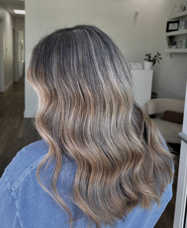 Soft Bronde Lift, lived-in color